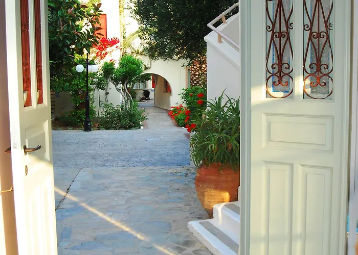 Aparthotel Nissia Kamares