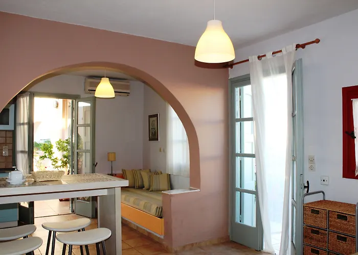 Nissia Kamares Aparthotel