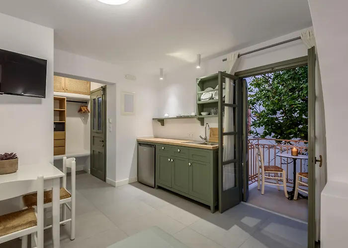 Aparthotel Nissia Kamares 4*