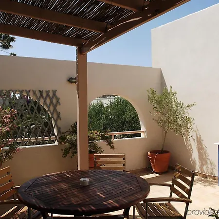 מלון דירות Nissia Kamares