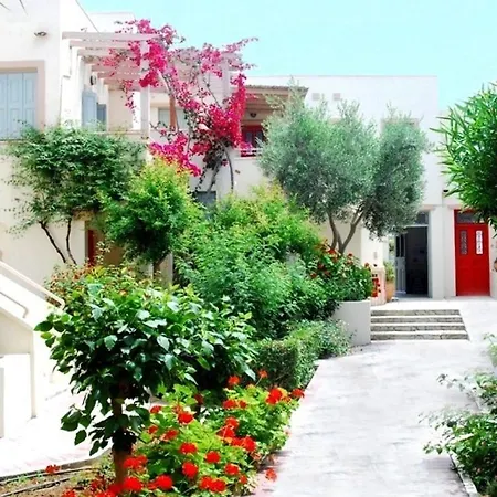 מלון דירות Nissia Kamares 4*