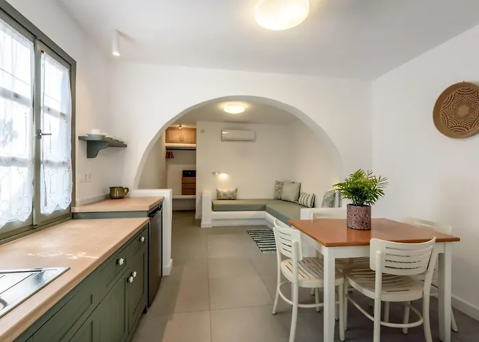 Aparthotel Nissia Kamares 4*