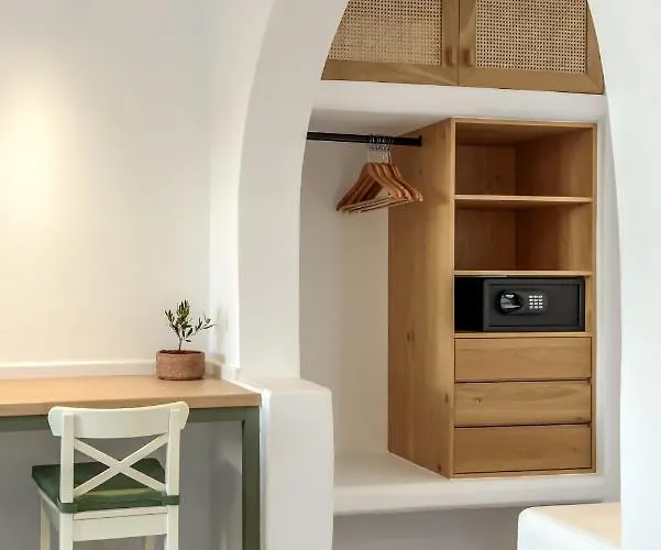 Aparthotel Nissia Kamares 4*