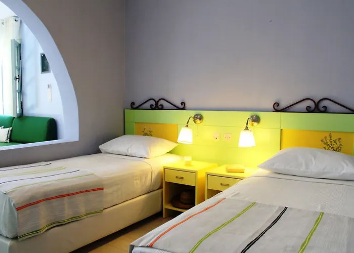 Nissia Kamares Aparthotel 4*