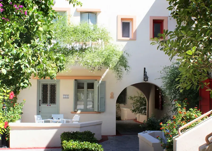 Nissia Kamares شقة فندقية 4*