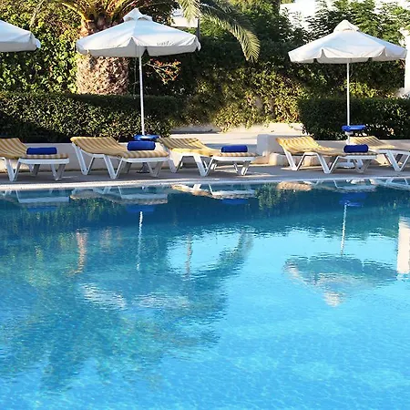 Lejlighedshotel Nissia Kamares 4*